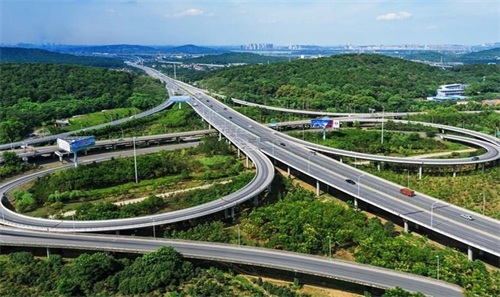 城北钢筋套筒应用于高速公路